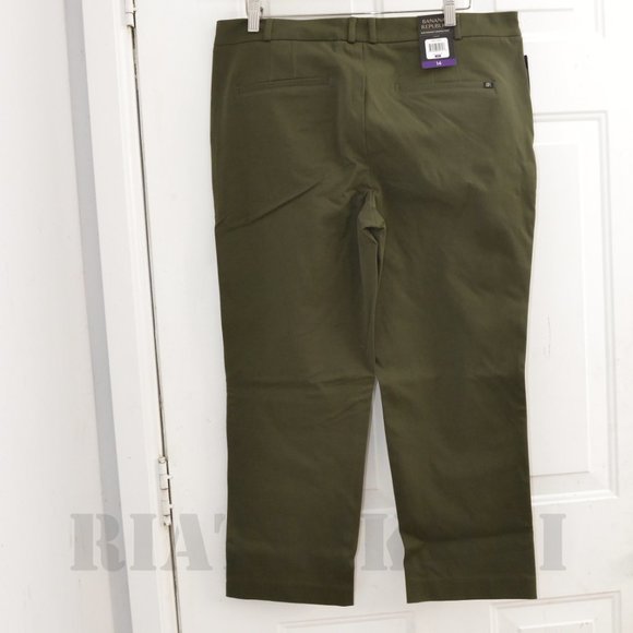 GREEN NWT Banana Republic Ladies' Slim-Straight‎ Capri Pant - Picture 3 of 11